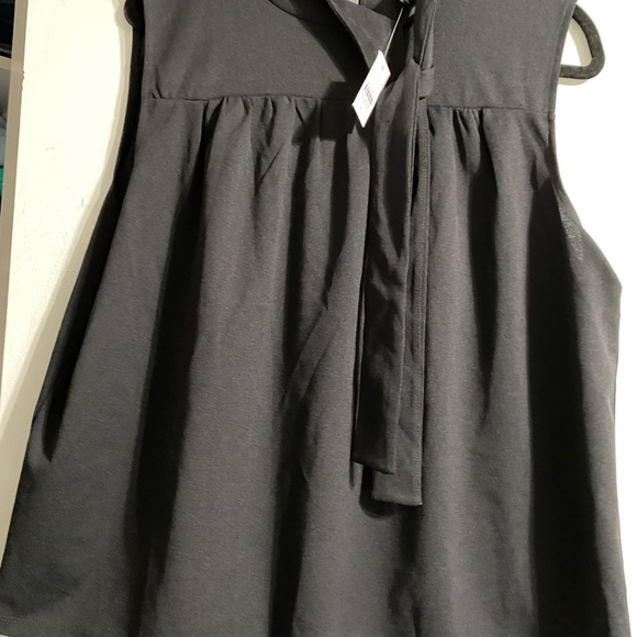 Ann tylor top for women brand new with tag . Offer will be accepted - Picture 2 of 3